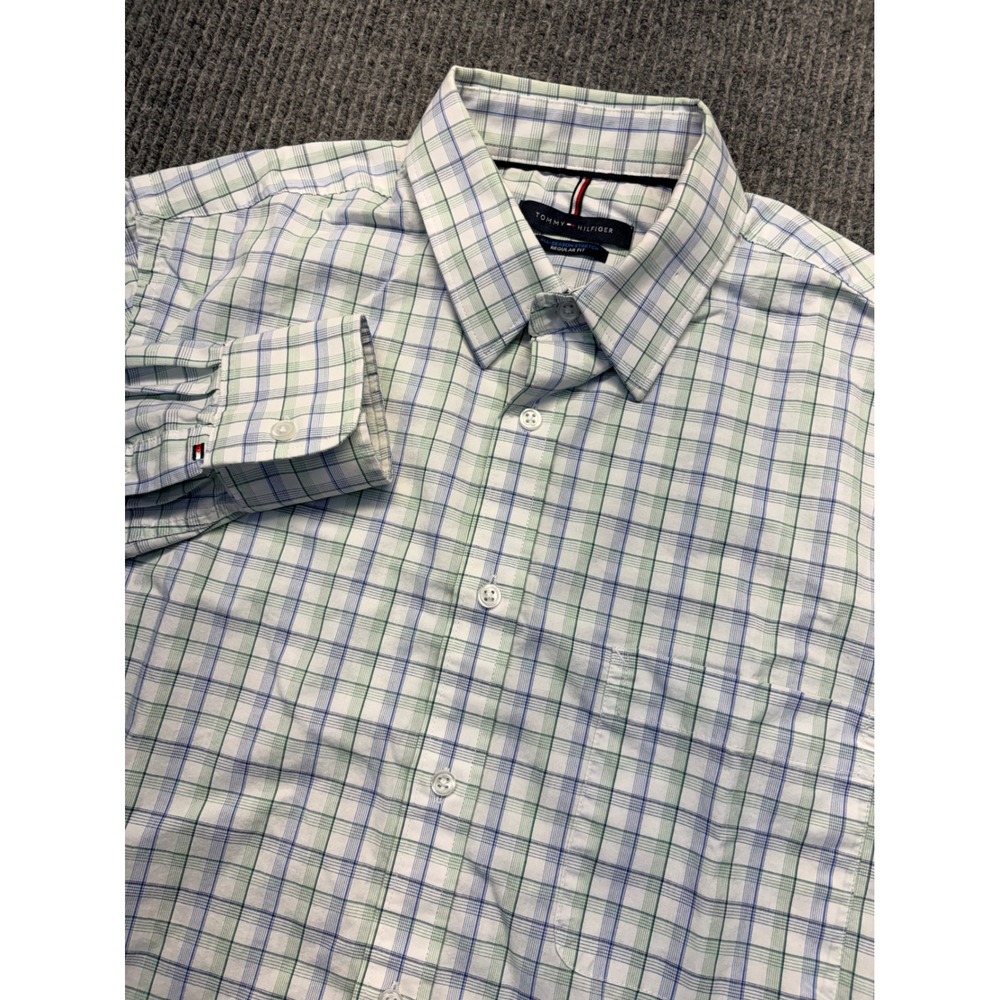 Tommy Hilfiger Mens Plaid Button Down Shirt All Season Stretch Regular Fit L